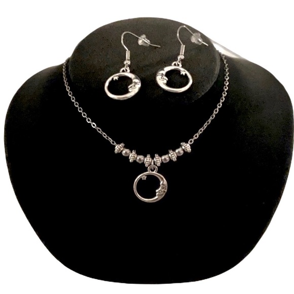 Silver plated moon design earrings & necklace set - Picture 2 of 10